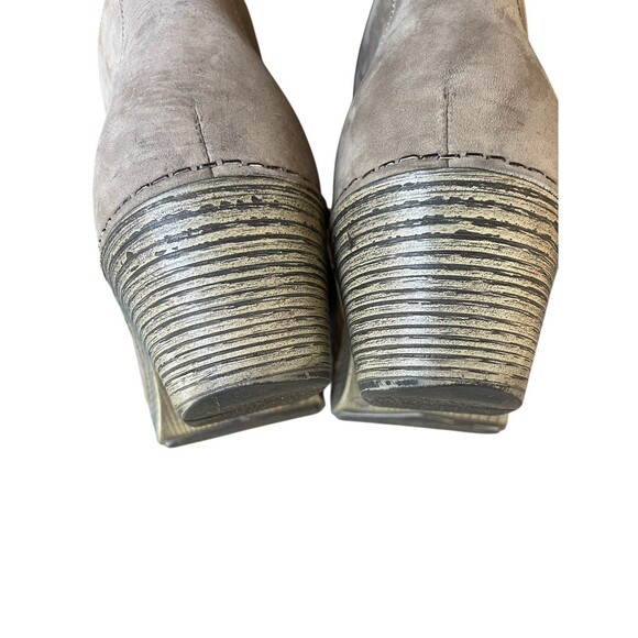 Dansko 'Meena' Lace-Up Bootie Ankle Leather Size 41 US 11/11.5 Tan EUC Suede - Picture 9 of 13